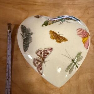 The Portmeirion Botanic Garden Heart Shaped Trinket Box